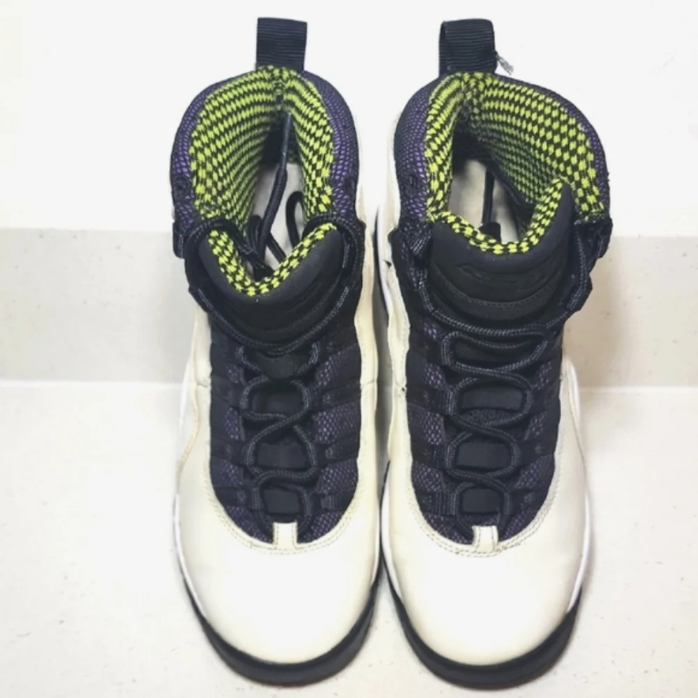 Air Jordans 10 Retro. Unisex. Size 5 Youth. Hard To Find Color Combo - Picture 2 of 16